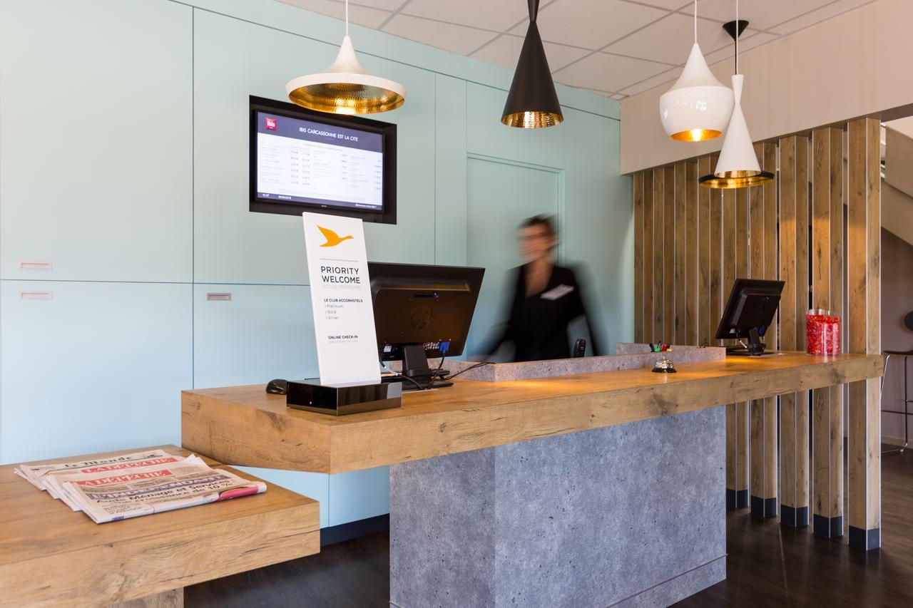 Hotel ibis Carcassonne Est la Cité Esterno foto