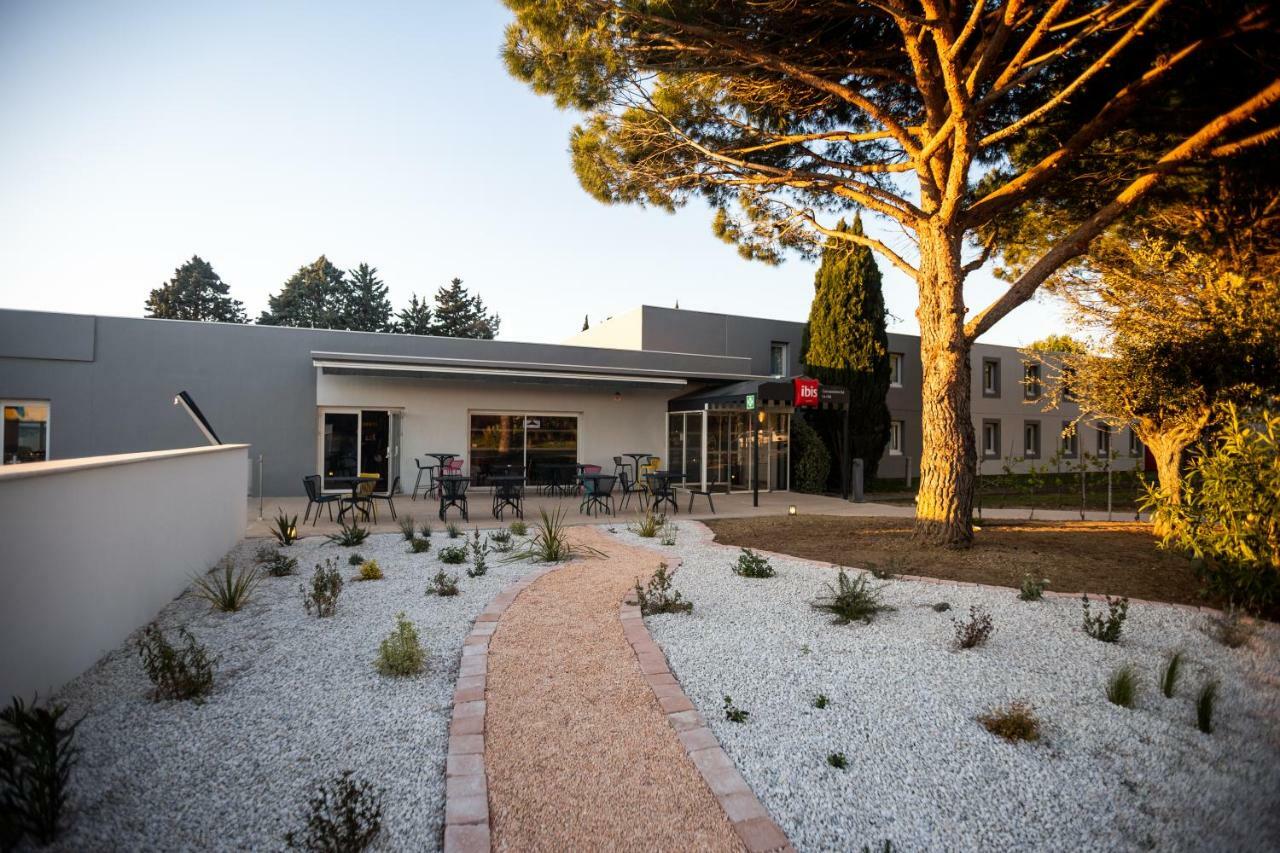 Hotel ibis Carcassonne Est la Cité Esterno foto